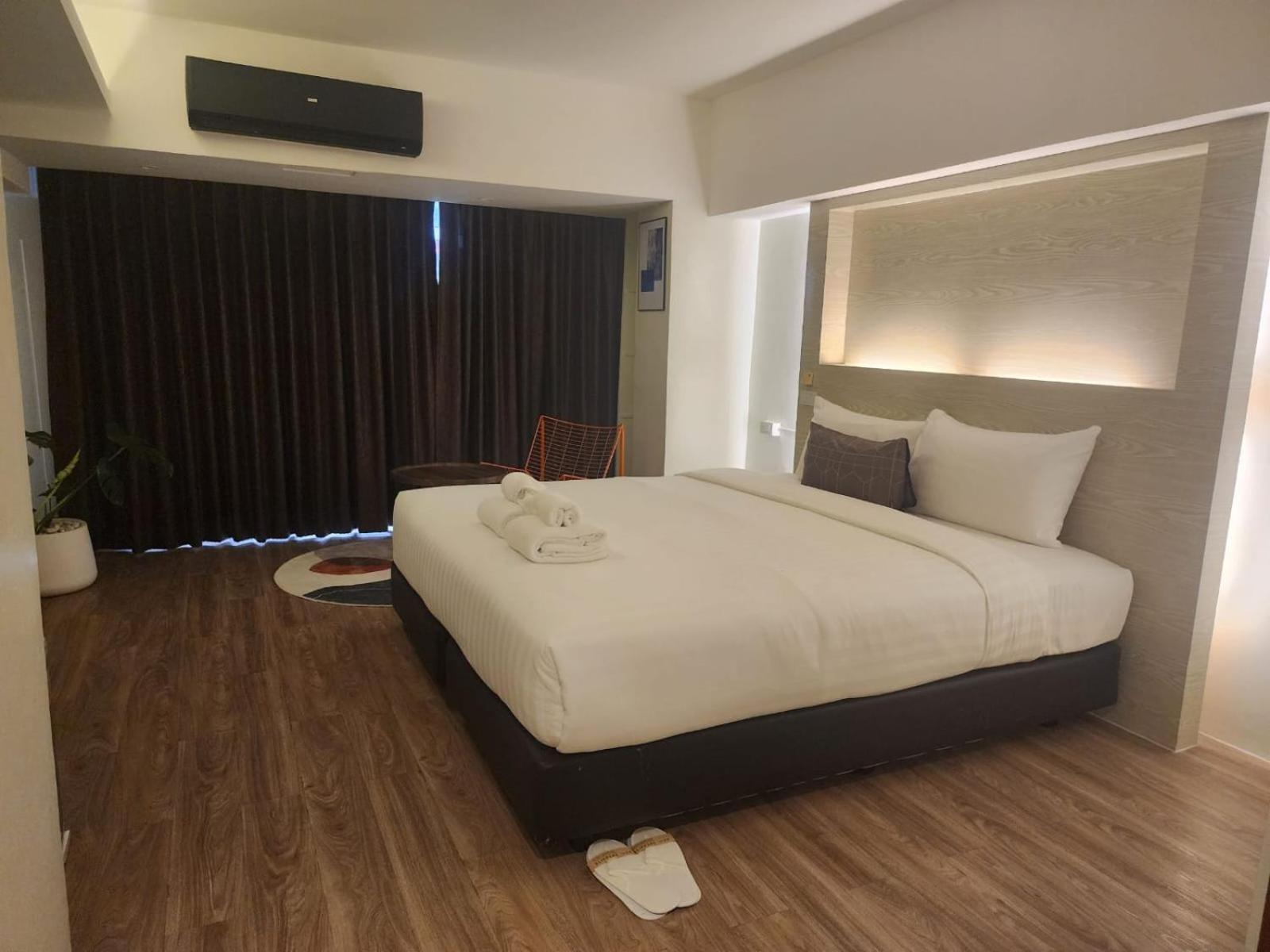Gecko Eye Hotel Bangkok Exterior photo