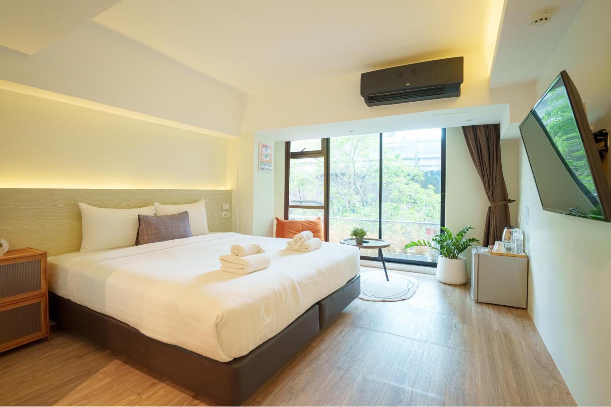 Gecko Eye Hotel Bangkok Exterior photo